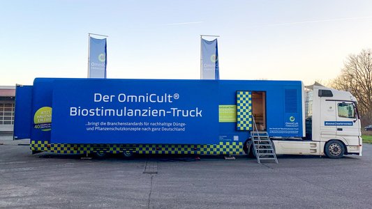 Der OmniCult Biostimulanzien-Truck Rückansicht